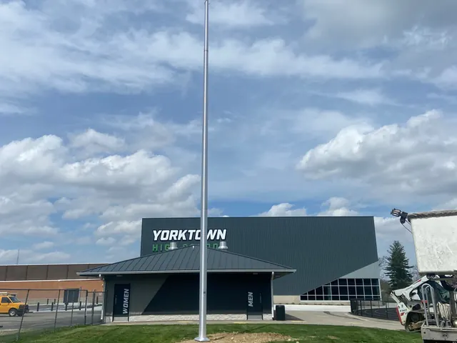 School frontage pole at Yorktown.